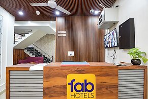 Fabhotel Regal