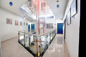 Fabhotel Mazzo Residency