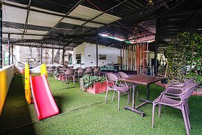 Fabhotel Mazzo Residency