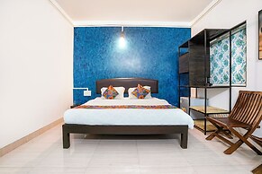 Fabhotel Mazzo Residency