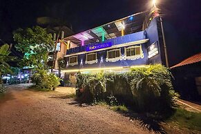 Fabhotel Mazzo Residency