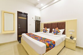 Fabhotel Pearl