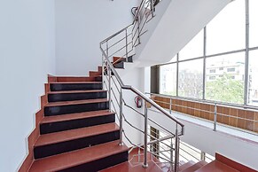 Fabhotel Pearl