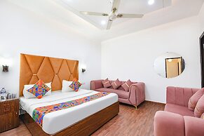 Fabhotel Golden Key Inn