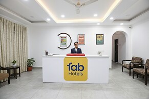 Fabhotel Golden Key Inn