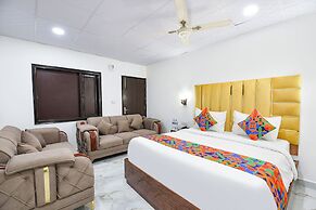 Fabhotel Golden Key Inn