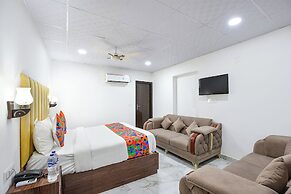 Fabhotel Golden Key Inn