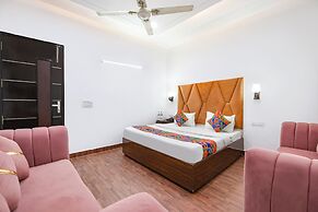 Fabhotel Golden Key Inn