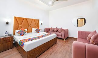 Fabhotel Golden Key Inn