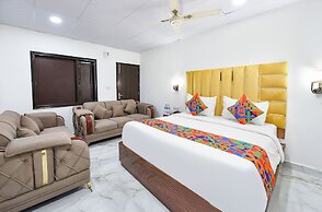 Fabhotel Golden Key Inn