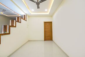 Fabhotel Navya Grand