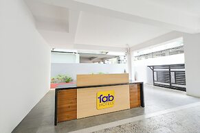 Fabhotel Navya Grand