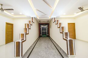Fabhotel Navya Grand