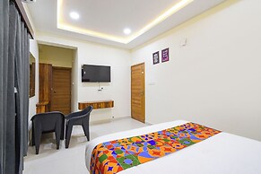 Fabhotel Navya Grand