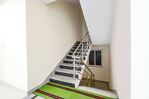 Fabhotel Navya Grand