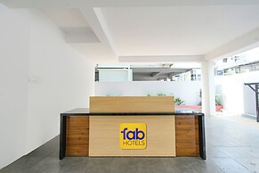 Fabhotel Navya Grand
