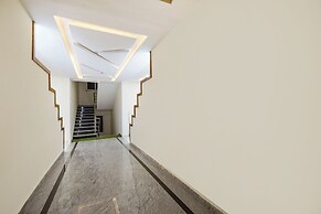 Fabhotel Navya Grand