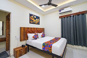 Fabhotel Navya Grand