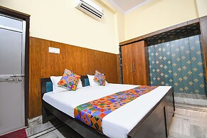 Fabhotel Raghunandan Inn