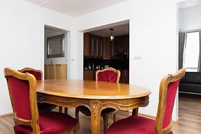 Summerday Guesthouse