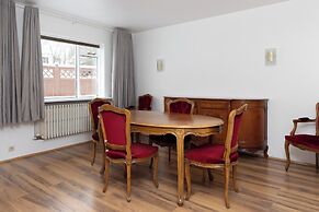 Summerday Guesthouse