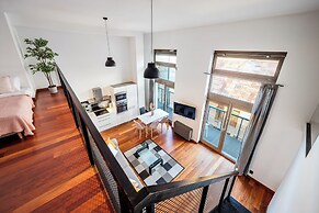 Apart loft hotel in Karlin