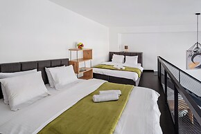 Apart loft hotel in Karlin