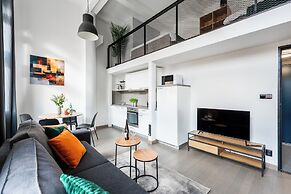 Apart loft hotel in Karlin