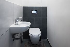 Apart loft hotel in Karlin