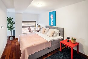Apart loft hotel in Karlin