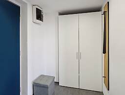 Apart loft hotel in Karlin