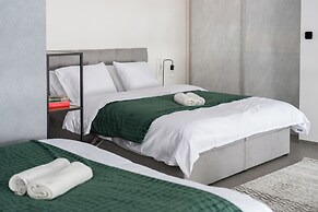 Apart loft hotel in Karlin