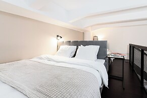 Apart loft hotel in Karlin