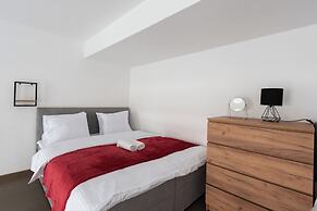 Apart loft hotel in Karlin