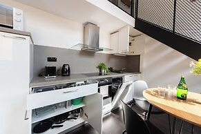 Apart loft hotel in Karlin