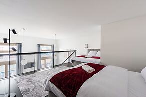 Apart loft hotel in Karlin