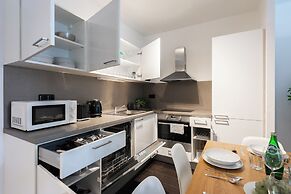 Apart loft hotel in Karlin
