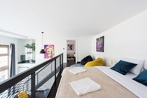 Apart loft hotel in Karlin