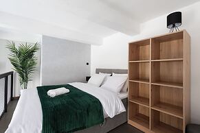 Apart loft hotel in Karlin