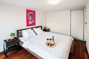 Apart loft hotel in Karlin