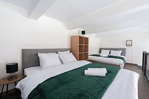 Apart loft hotel in Karlin