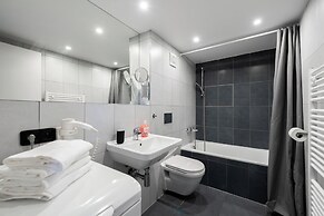 Apart loft hotel in Karlin