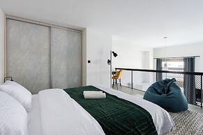 Apart loft hotel in Karlin