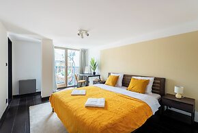 Apart loft hotel in Karlin