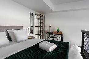Apart loft hotel in Karlin