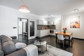 Apart loft hotel in Karlin