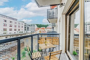 Apart loft hotel in Karlin