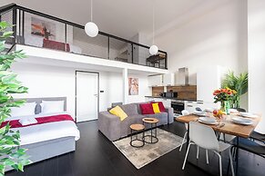 Apart loft hotel in Karlin