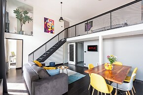 Apart loft hotel in Karlin