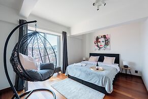 Apart loft hotel in Karlin